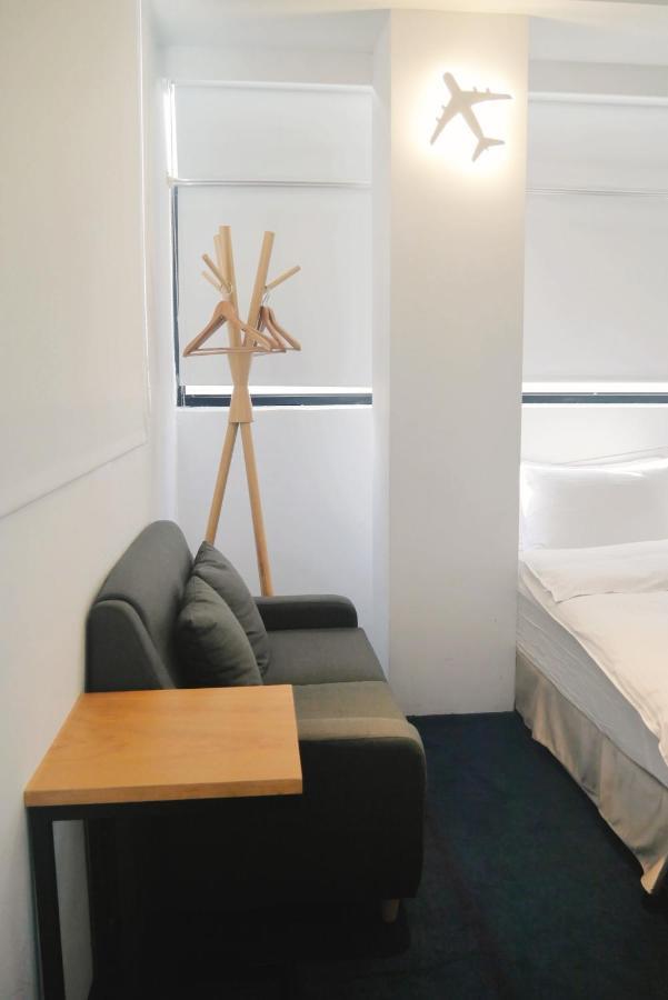 Time Flyer Hotel Taichung Buitenkant foto