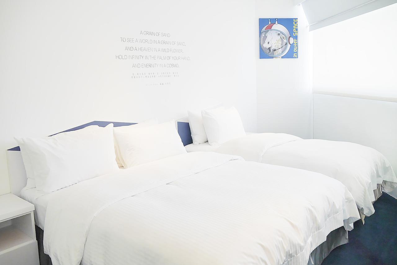 Time Flyer Hotel Taichung Buitenkant foto