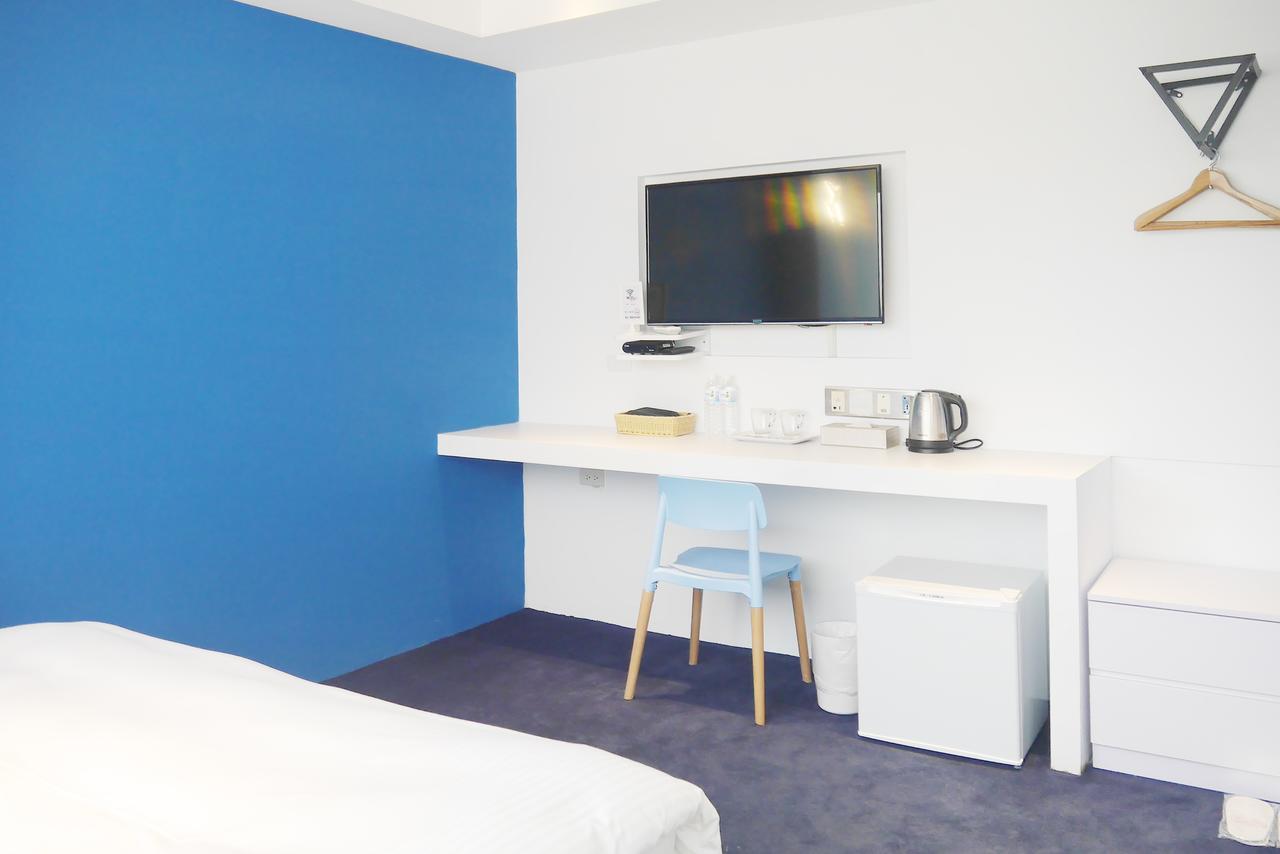 Time Flyer Hotel Taichung Buitenkant foto